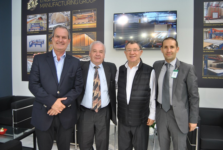 From left: Antonio Oliveira/CEO Duratex, Guido Conzadori/CEO EMG, Salo Davin Seibel/President Duratex and Marco Conzadori/ Sales Director EMG. Photo Datalignum